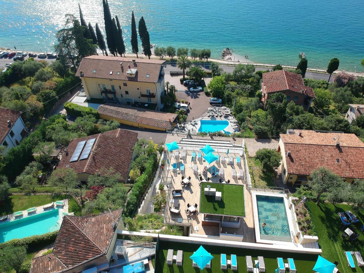 Hotel Galvani Torri Del Benaco Bagian luar foto