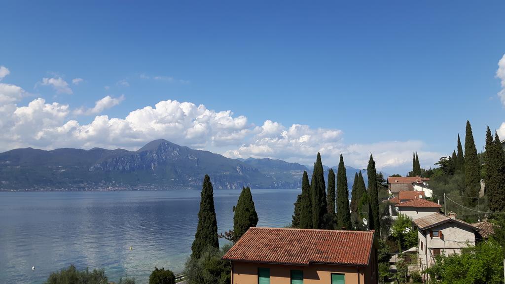 Hotel Galvani Torri Del Benaco Bagian luar foto